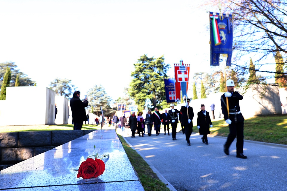 Testimoni della memoria ogni giorno, per difendere libertà e democrazia. Al Cimitero Monumentale la Commemorazione del 25 Aprile