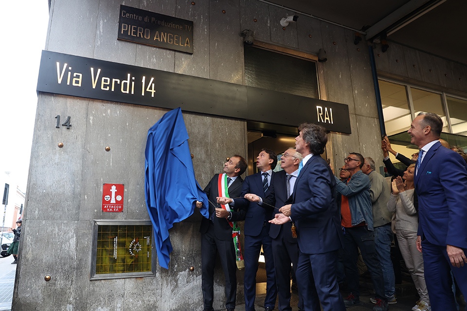 Torino omaggia Piero Angela: il Centro di Produzione Rai e un Murale a lui dedicati