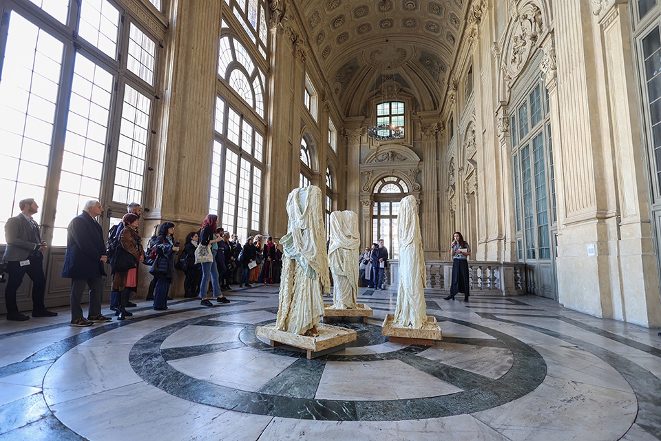 Crossing a Palazzo Madama: dialoghi contemporanei con la Storia dell’Arte