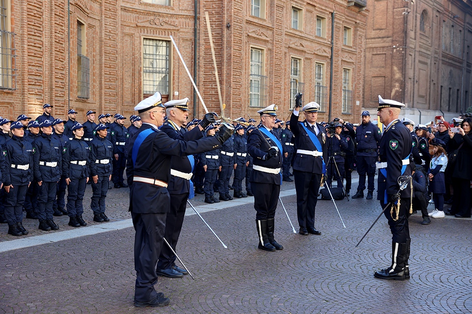 La Polizia Locale festeggia il 233° anniversario e la conclusione del corso di formazione per agenti neoassunti in Piemonte
