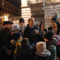 Il Sindaco Stefano Lo Russo, l'Assessora alla Cultura Rosanna Purchia e Valerio Lomanto presidente della Circoscrizione 6 accendono le luci in  piazza Foroni