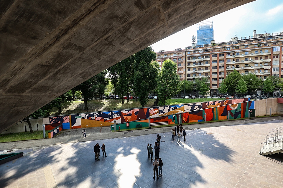 Le montagne dei Paesi Bassi - una nuova opera di street art al Palavela di Torino