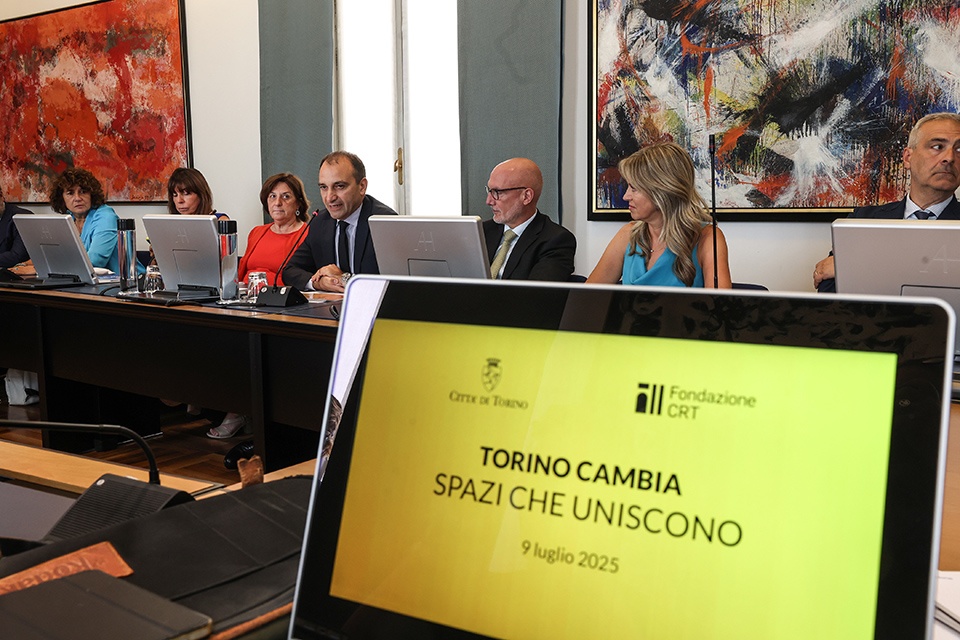 ‘Spazi che uniscono’: Fondazione Crt e Città di Torino insieme per un piano di interventi per la cura del suolo pubblico. Dall’ente non profit un contributo straordinario di 32 milioni per i lavori