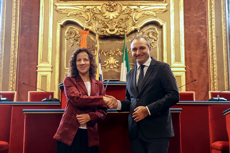 La vicepresidente esecutiva della Commissione Europea Minzatu incontra il Sindaco