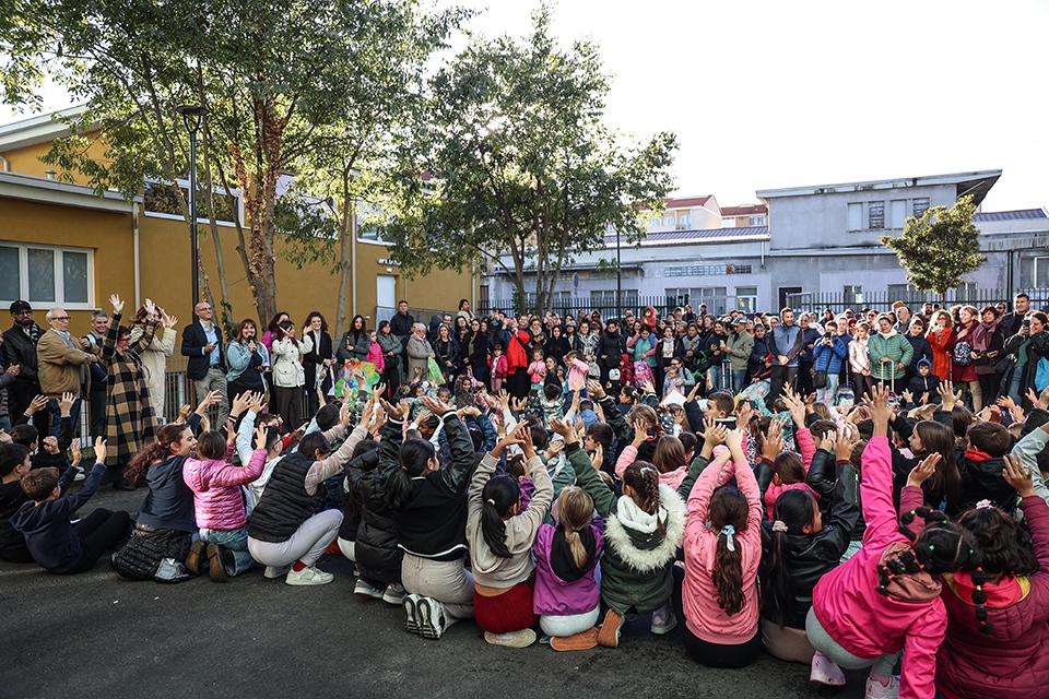 Torino investe sul futuro: inaugurate le scuole King e Vian rinnovate