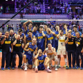 Gli azzurri festeggiano il passaggio ai quarti di finale